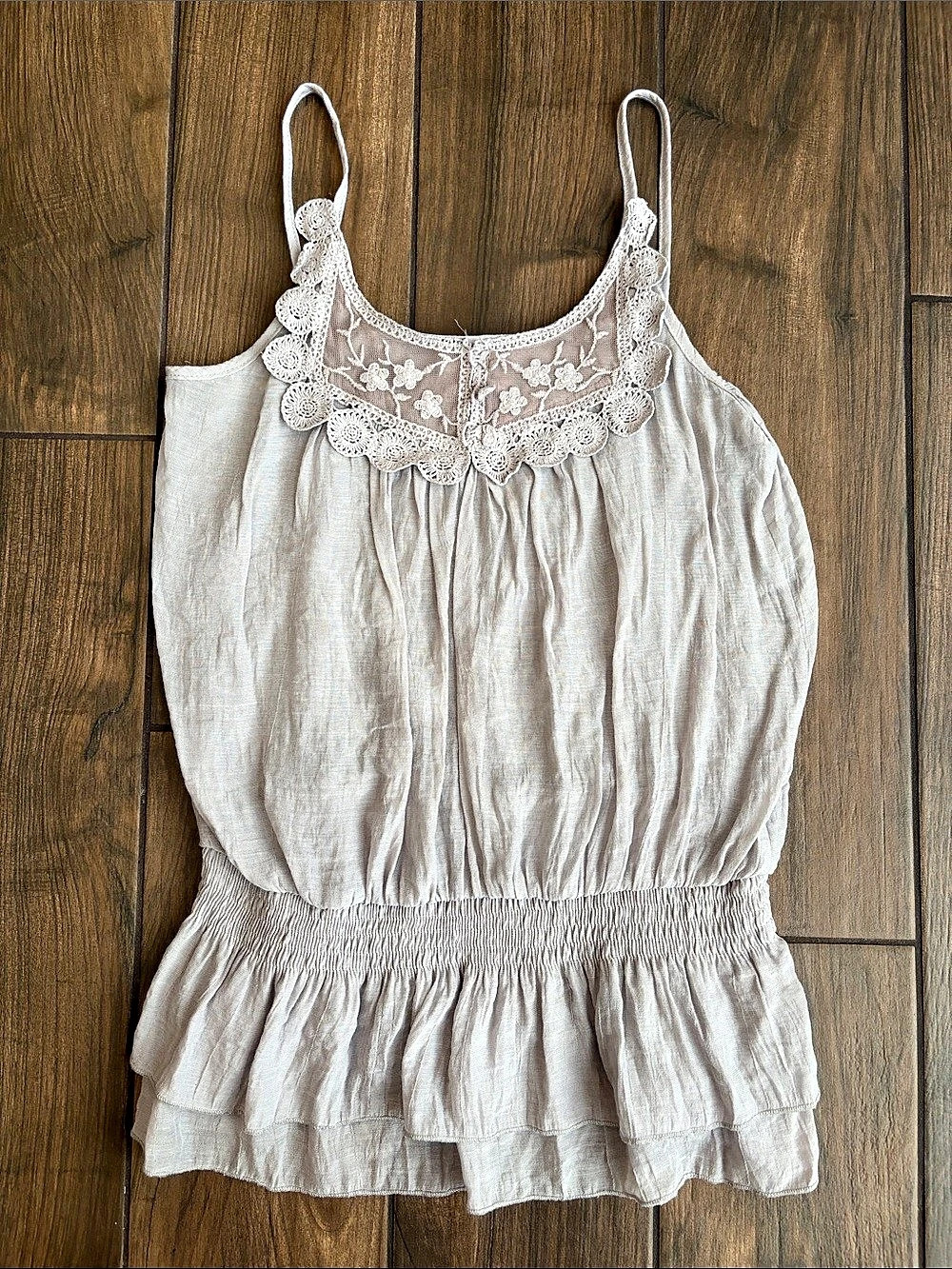 Mine Floral Lace Collar tank in Size Medium
